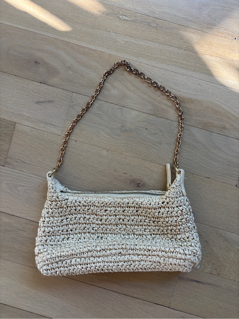 Mango Cream Woven Shoulder Bag with Gold Chain - Picture 1 of 3